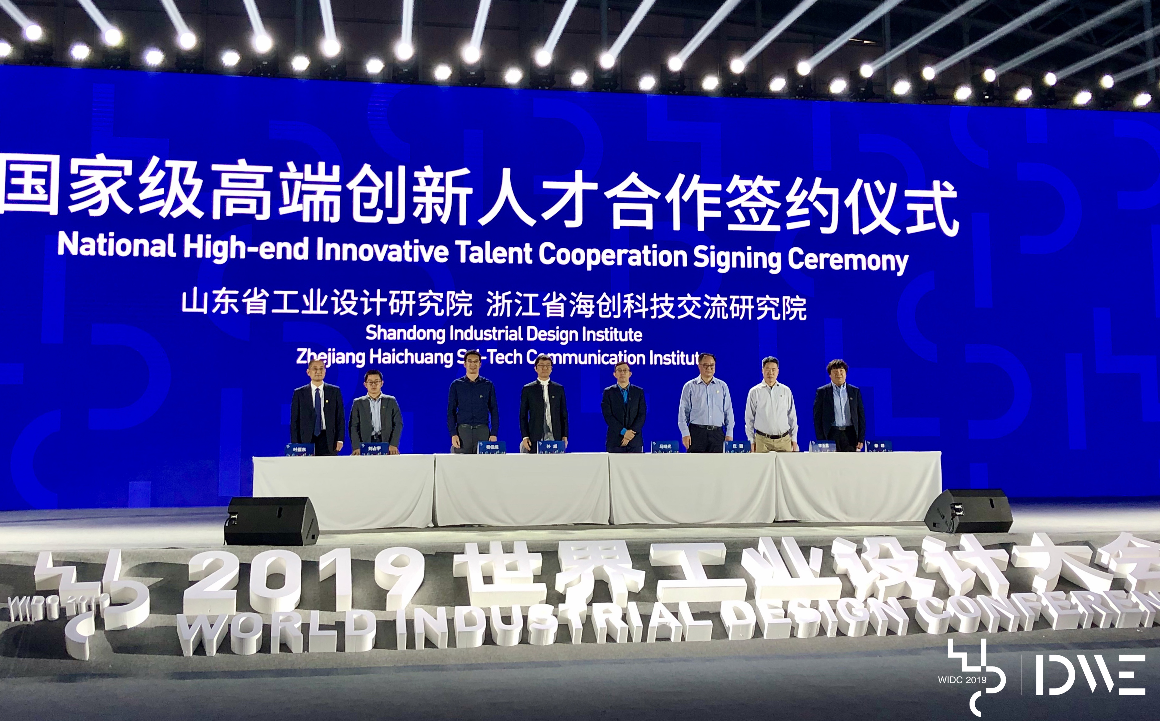 5de9c3f861522.jpg 5de9c3f861522.jpg